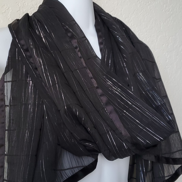 Gorgeous black scarf silver threads womens - Picture 3 of 8